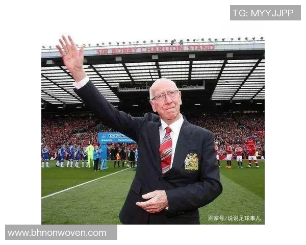 近期空难中遇难的足球明星引发全球哀悼与反思